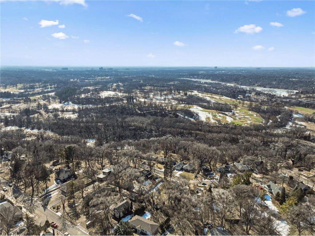 2014 Thomas Avenue N Minneapolis MN 55411 7028373 image16