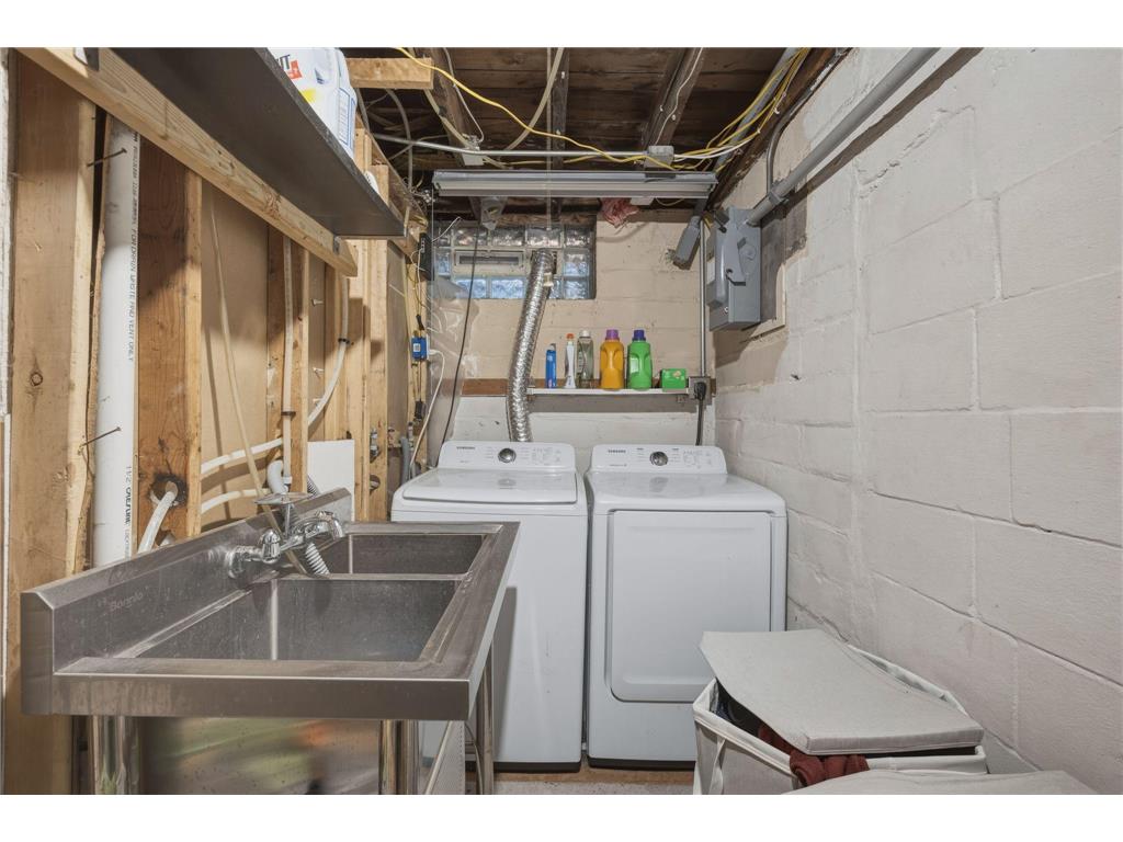 2014 Thomas Avenue N Minneapolis MN 55411 7028373 image44