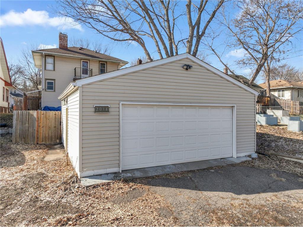 2014 Thomas Avenue N Minneapolis MN 55411 7028373 image9