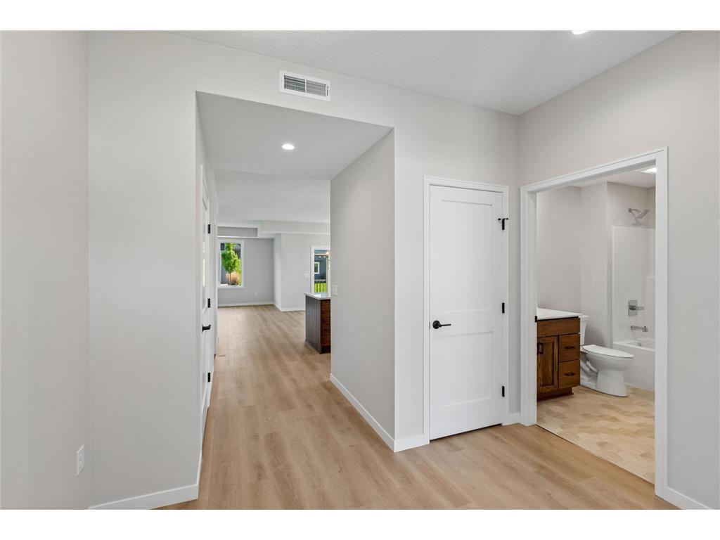 2015 Erie Drive Northfield MN 55057 6689316 image31