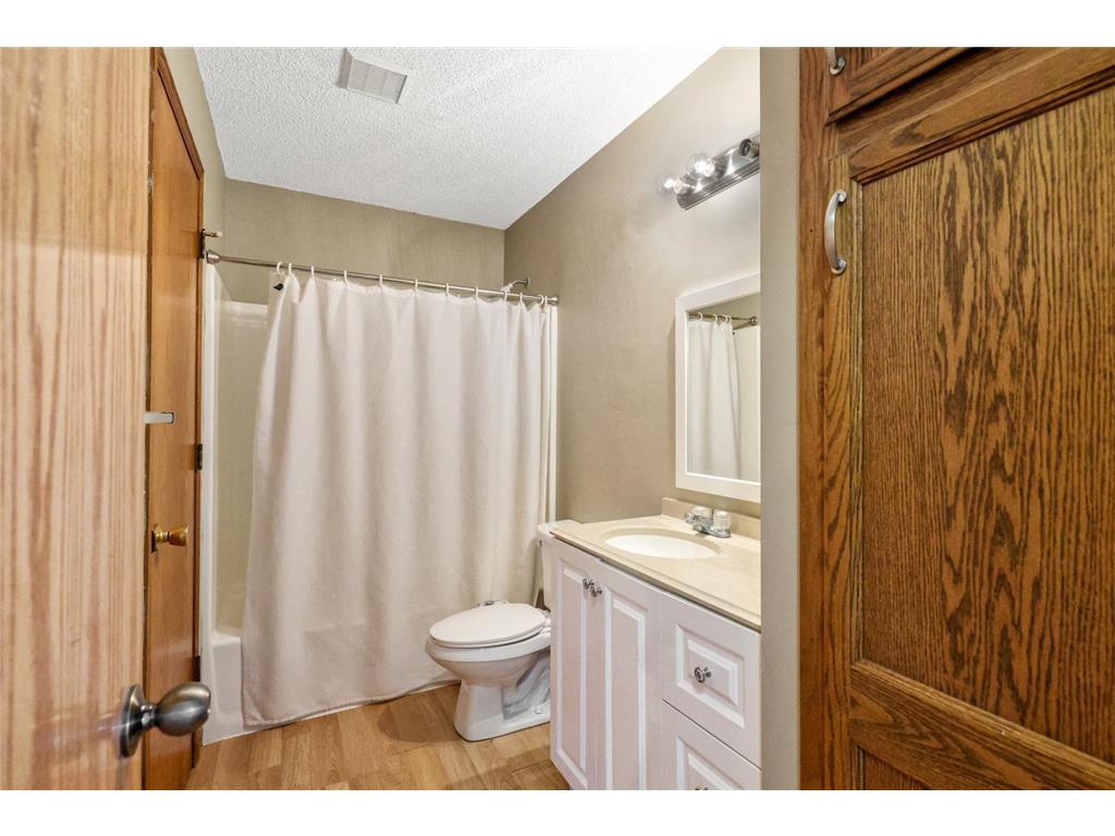 2015 Heritage Drive Shakopee MN 55379 7051329 image10