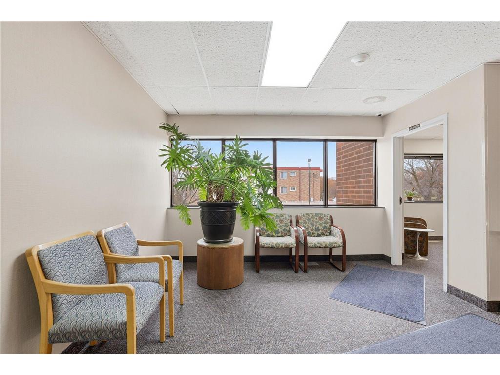 2015 Rice Street Roseville MN 55113 6801942 image13