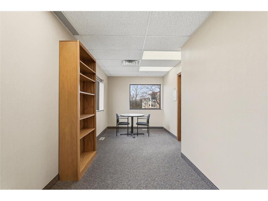 2015 Rice Street Roseville MN 55113 6801942 image14