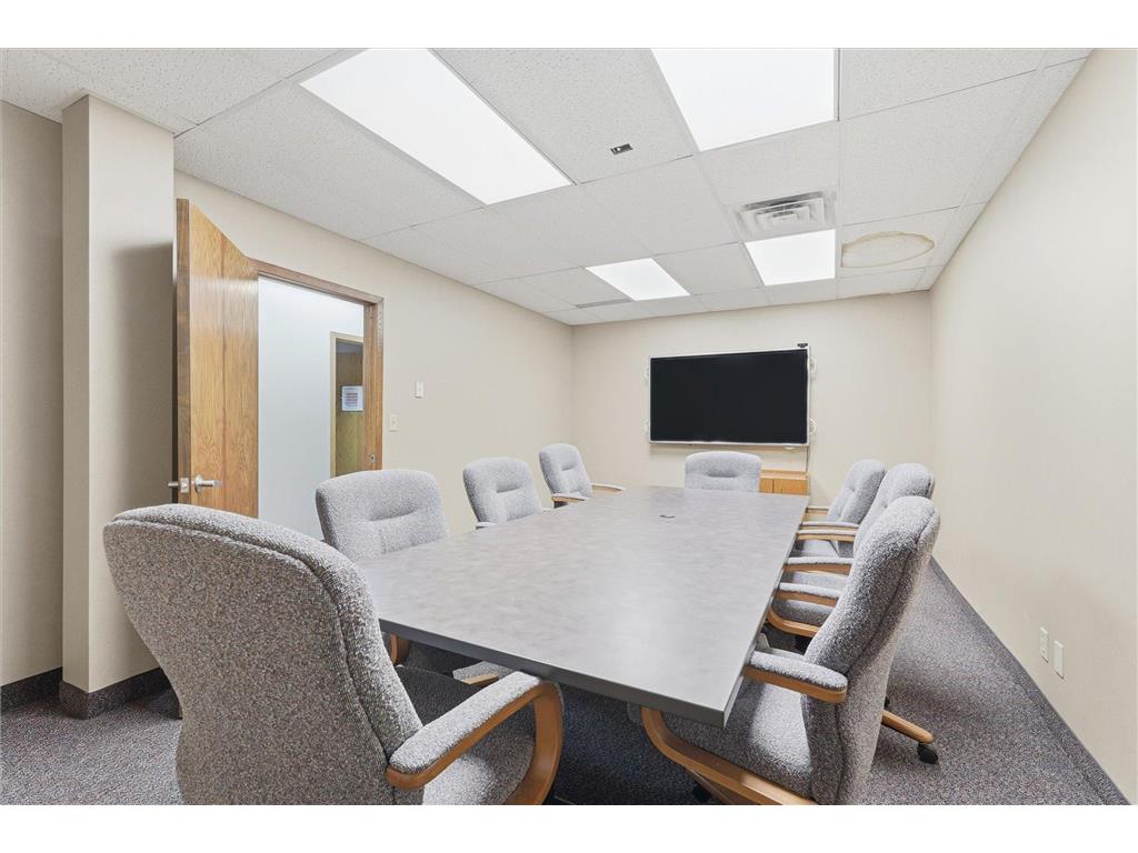 2015 Rice Street Roseville MN 55113 6801942 image17