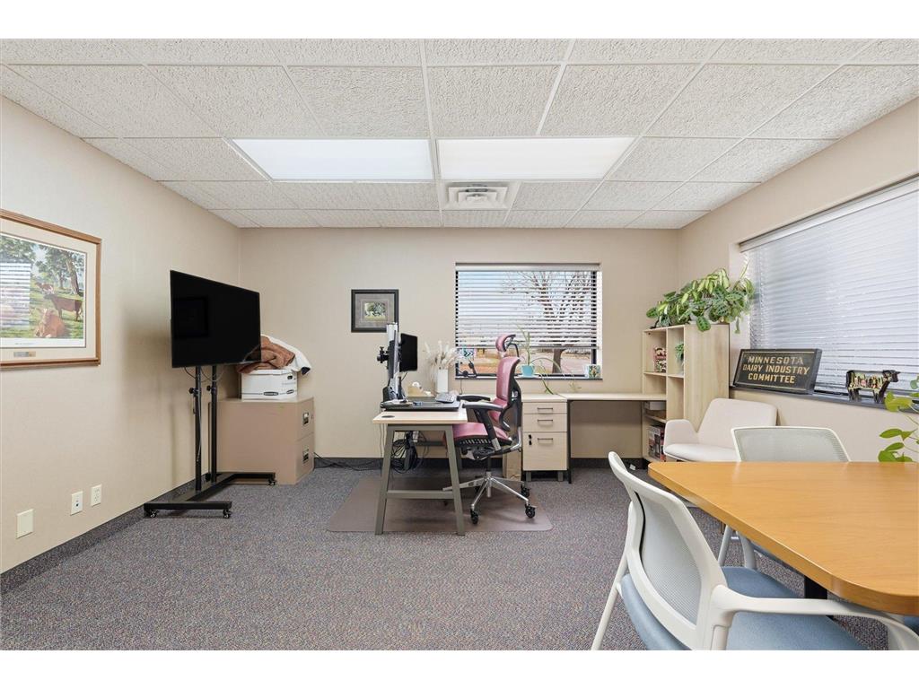 2015 Rice Street Roseville MN 55113 6801942 image30