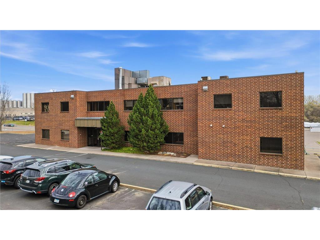 2015 Rice Street Roseville MN 55113 6801942 image35