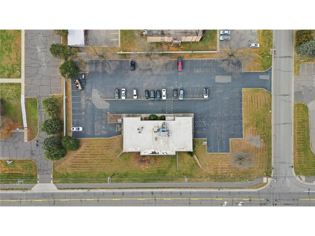 2015 Rice Street Roseville MN 55113 6801942 image37