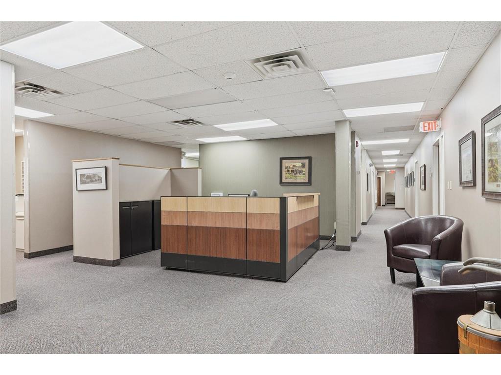 2015 Rice Street Roseville MN 55113 6801942 image4