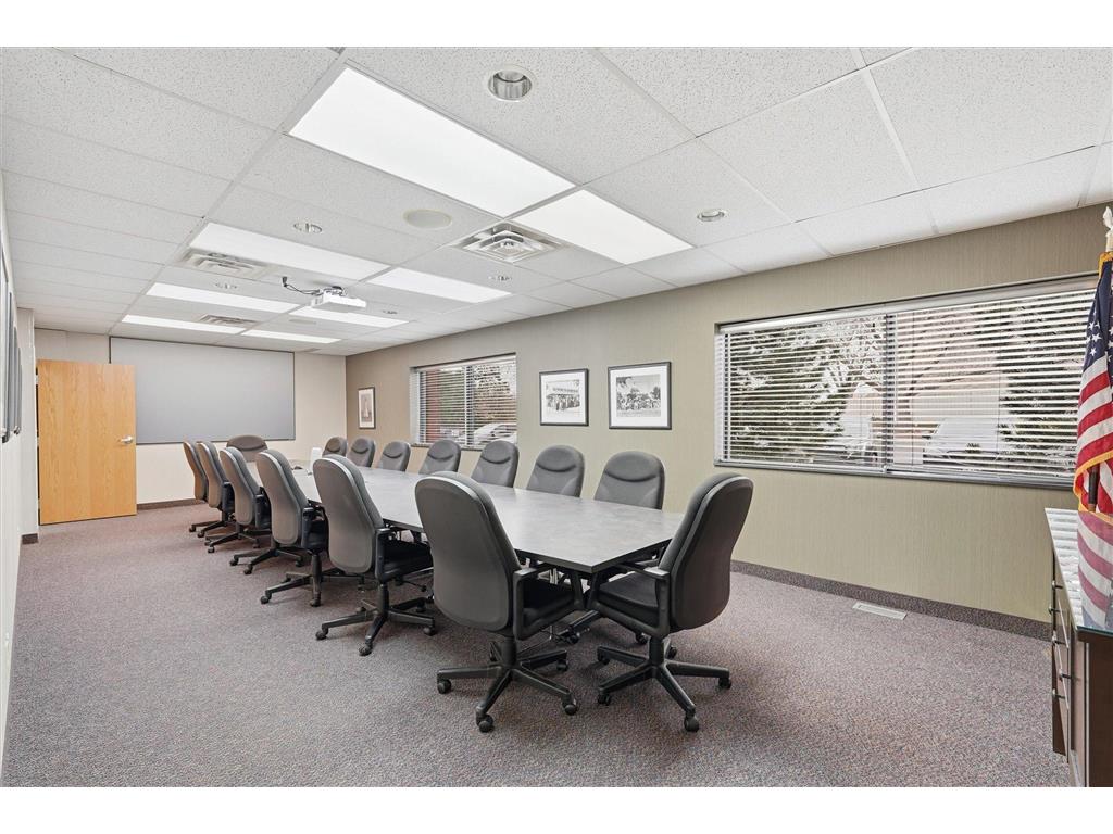 2015 Rice Street Roseville MN 55113 6801942 image5