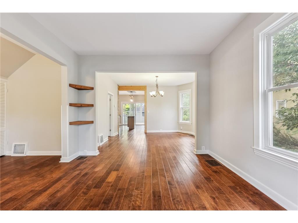 2015 Taylor Street NE Minneapolis MN 55418 6809035 image10