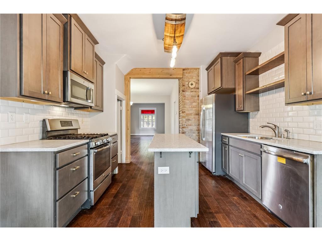 2015 Taylor Street NE Minneapolis MN 55418 6809035 image9