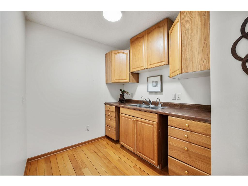 2015 Upton Avenue S Minneapolis MN 55405 - Cedar 7090224 image13