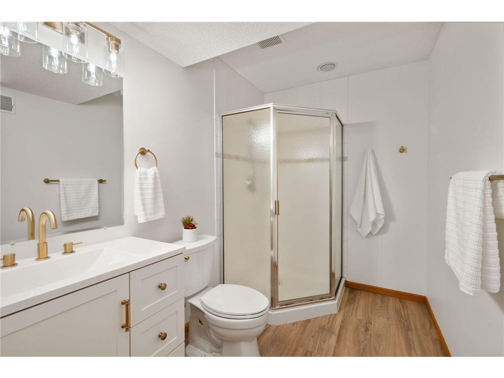 2015 Upton Avenue S Minneapolis MN 55405 - Cedar 7090224 image27