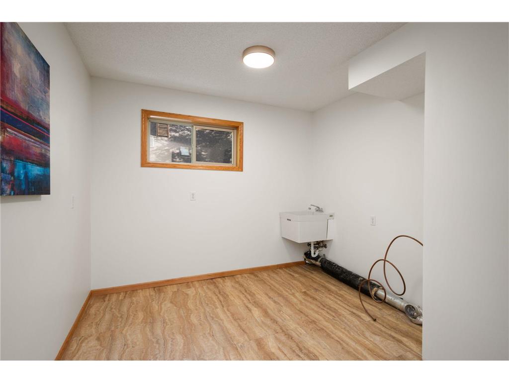 2015 Upton Avenue S Minneapolis MN 55405 - Cedar 7090224 image30