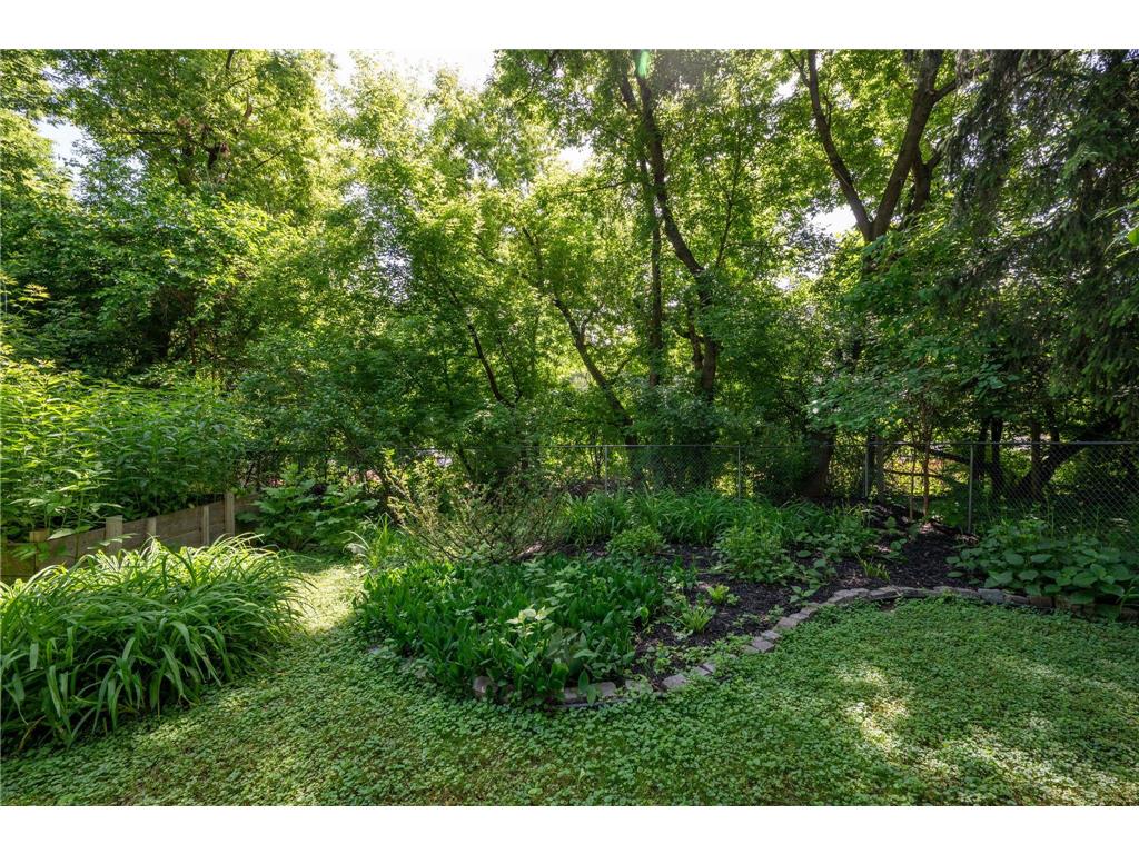 2015 Upton Avenue S Minneapolis MN 55405 - Cedar 7090224 image43