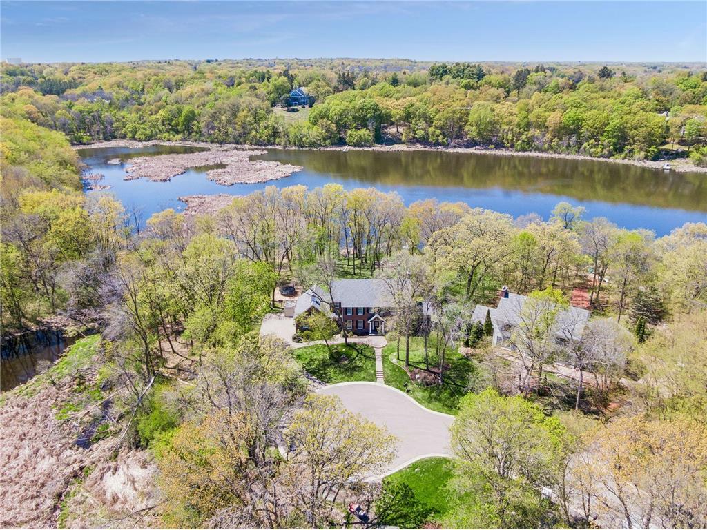 20150 Sweetwater Curve Shorewood MN 55331 - Silver 7065295 image3