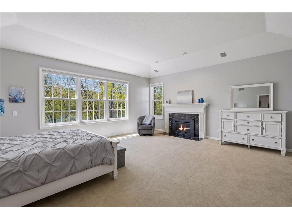 20150 Sweetwater Curve Shorewood MN 55331 - Silver 7065295 image35
