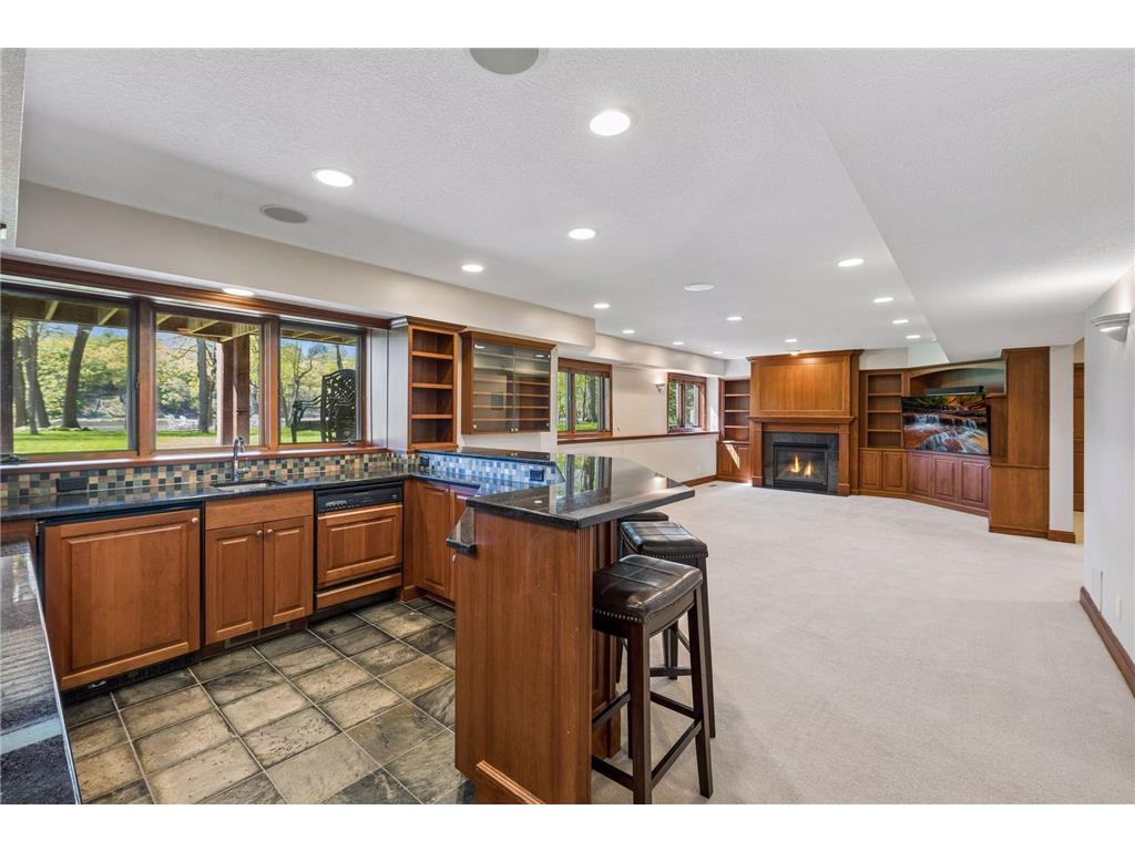 20150 Sweetwater Curve Shorewood MN 55331 - Silver 7065295 image53