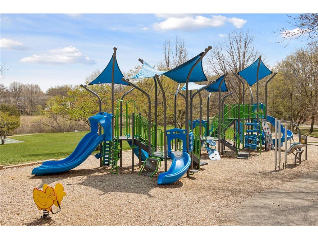 20150 Sweetwater Curve Shorewood MN 55331 - Silver 7065295 image78