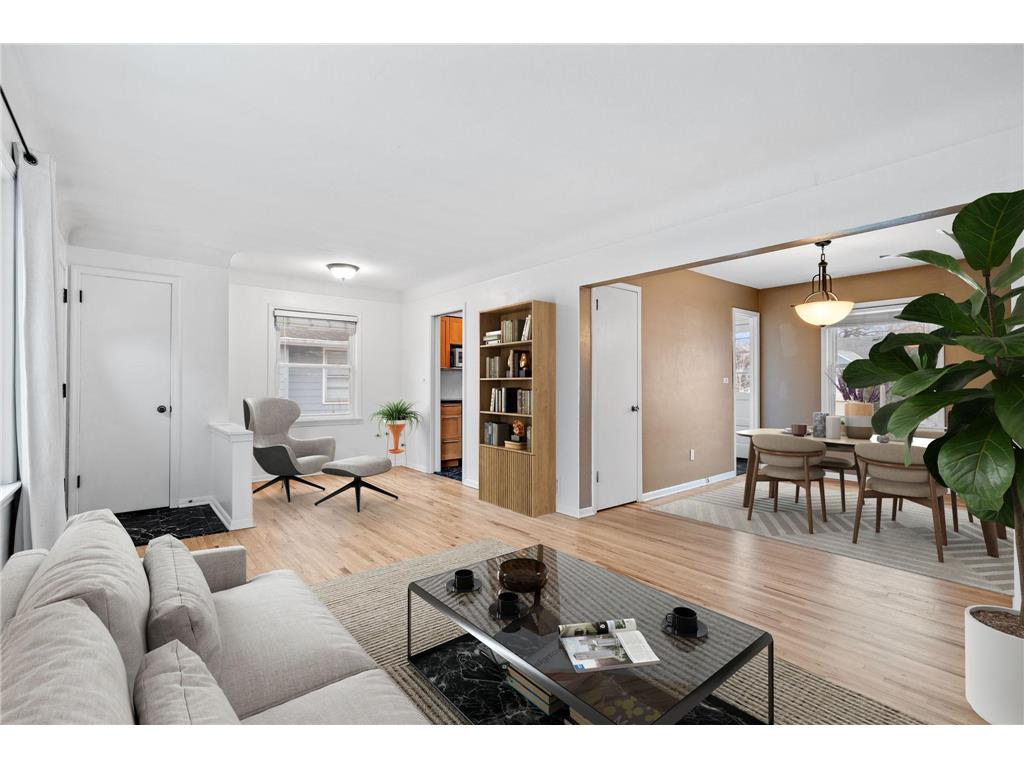 2016 Field Avenue Saint Paul MN 55116 6474456 image1