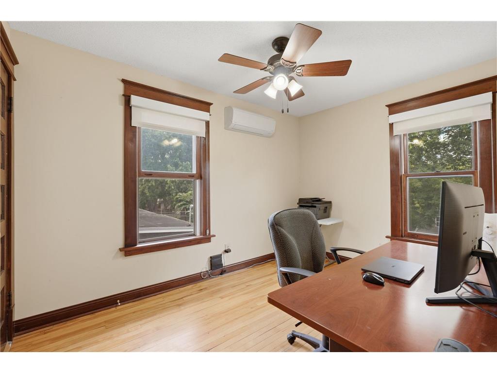 2016 Laurel Avenue Saint Paul MN 55104 7083436 image15
