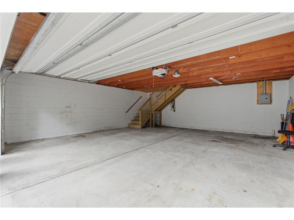 2016 Laurel Avenue Saint Paul MN 55104 7083436 image24