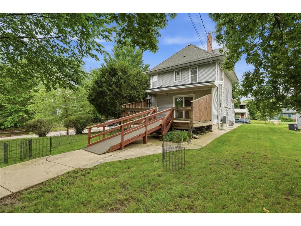 2016 Laurel Avenue Saint Paul MN 55104 7083436 image3