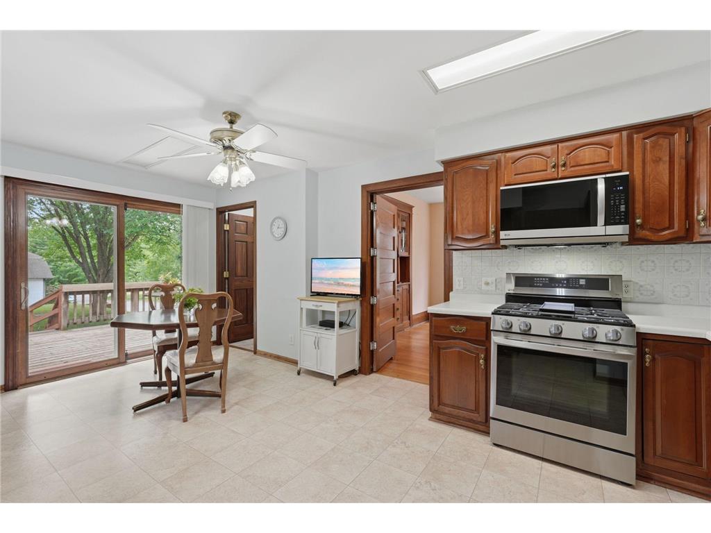 2016 Laurel Avenue Saint Paul MN 55104 7083436 image8