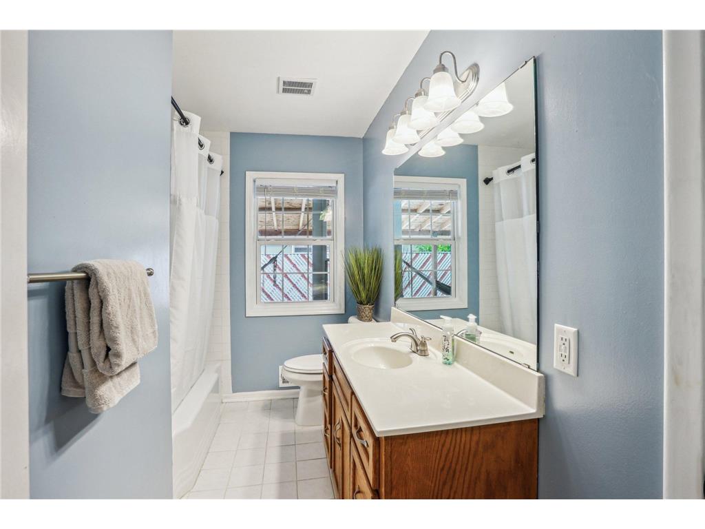 2016 W 90th Street Bloomington MN 55431 7060113 image19