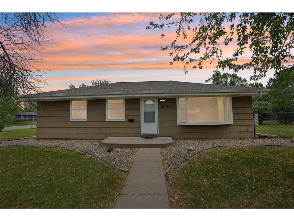 2016 W 90th Street Bloomington MN 55431 7060113 image2