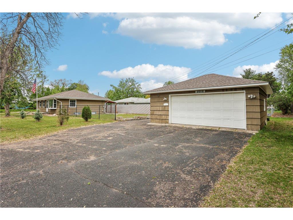 2016 W 90th Street Bloomington MN 55431 7060113 image38
