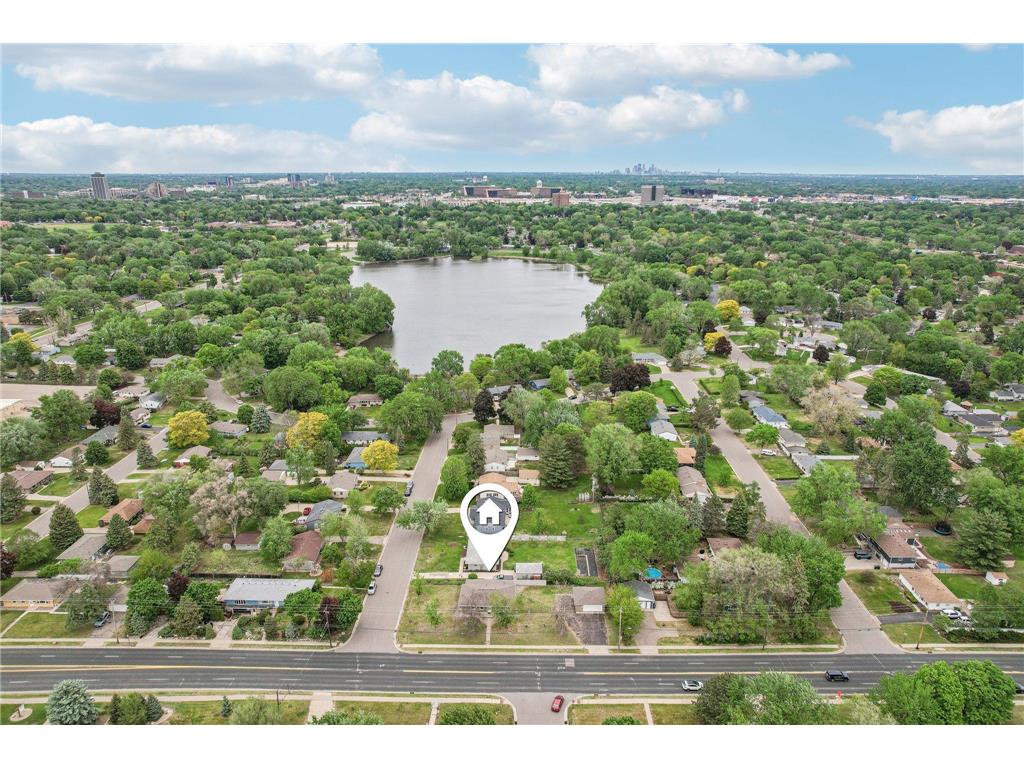 2016 W 90th Street Bloomington MN 55431 7060113 image46