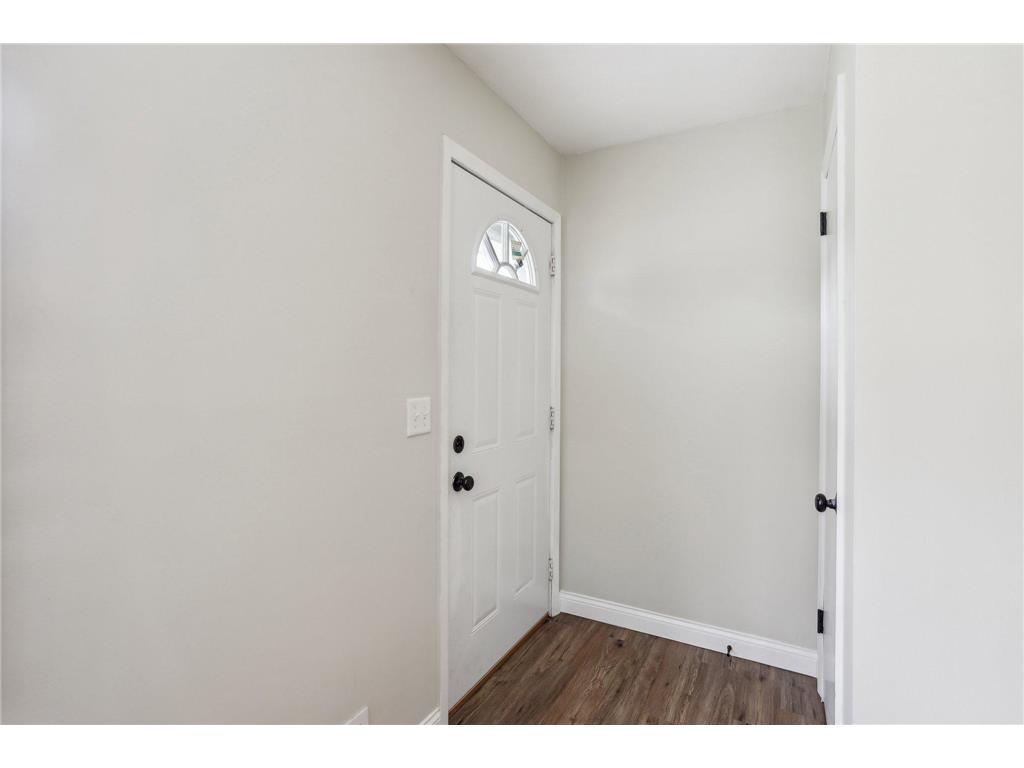 2016 W 90th Street Bloomington MN 55431 7060113 image8