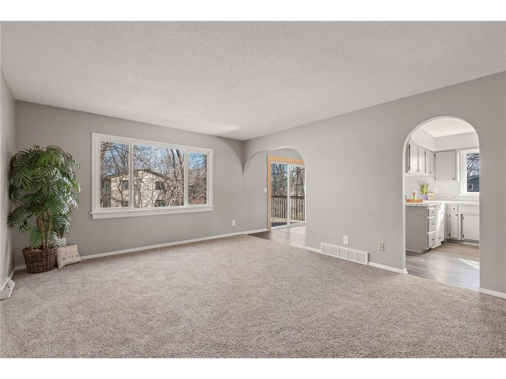 2017 75th Court N Brooklyn Park MN 55444 6351316 image1