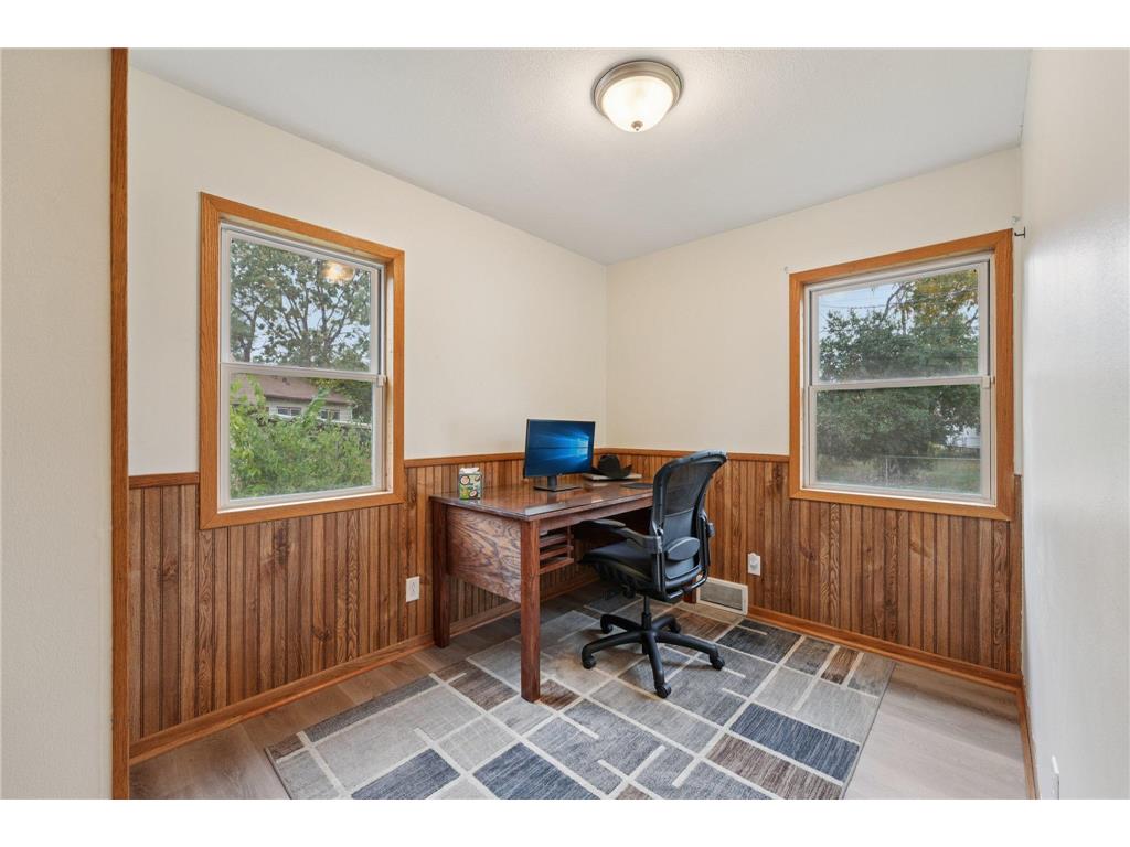 2017 Brookview Drive Brooklyn Center MN 55430 7024136 image10