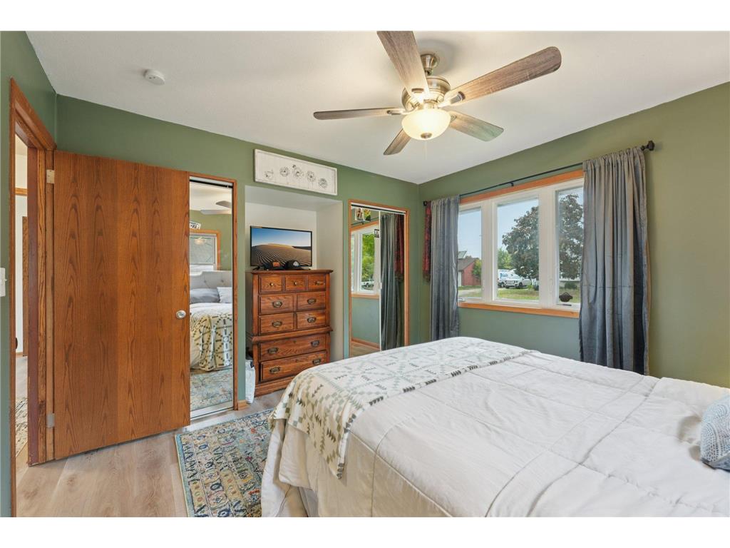 2017 Brookview Drive Brooklyn Center MN 55430 7024136 image14