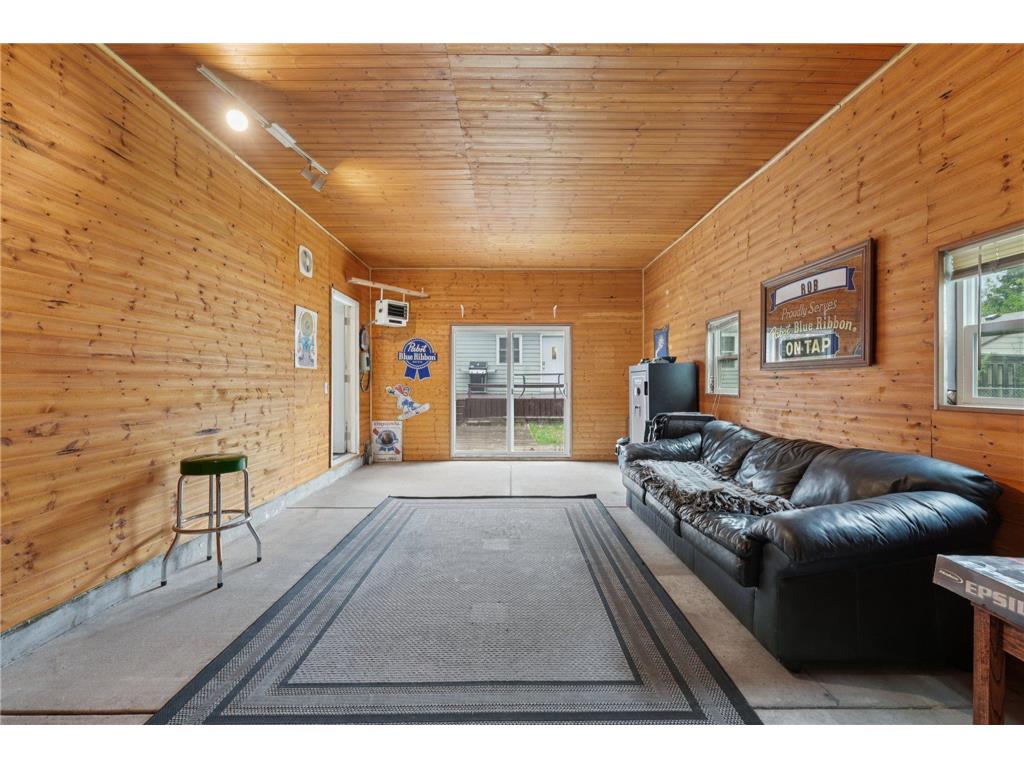 2017 Brookview Drive Brooklyn Center MN 55430 7024136 image19