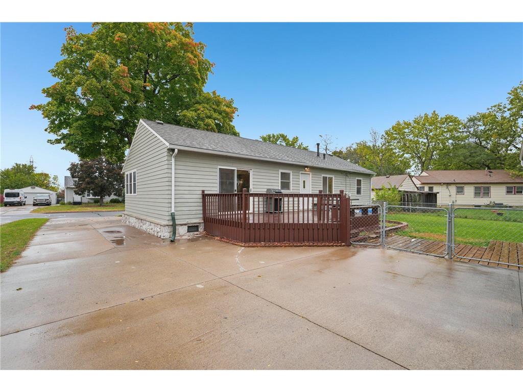2017 Brookview Drive Brooklyn Center MN 55430 7024136 image20