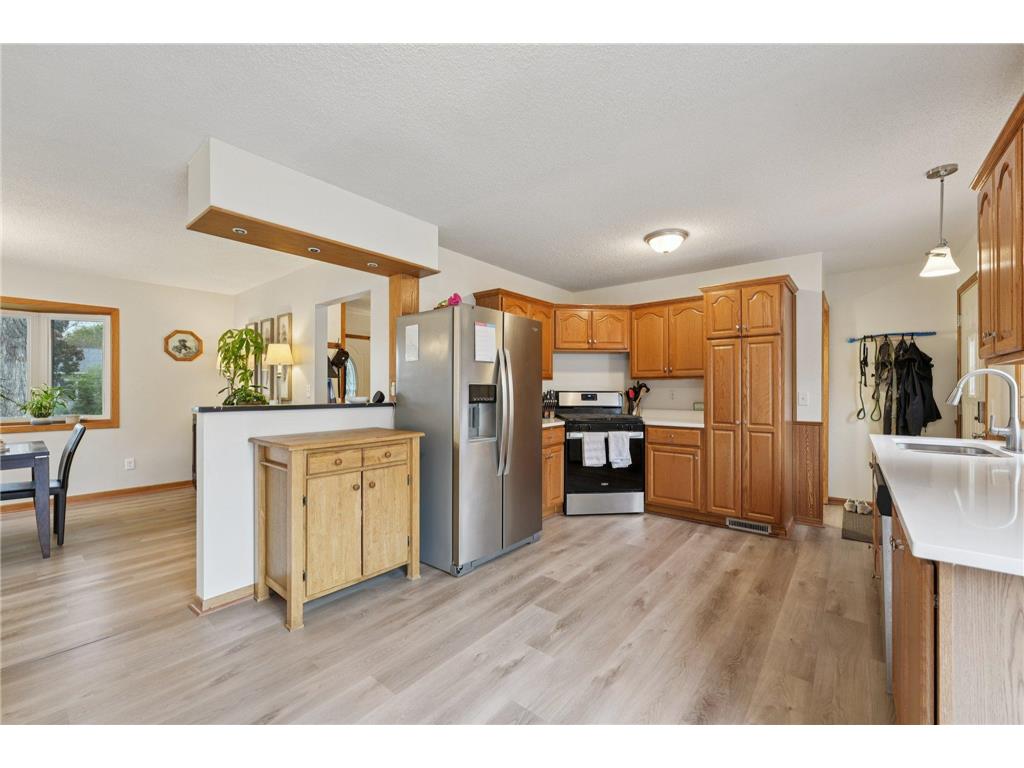 2017 Brookview Drive Brooklyn Center MN 55430 7024136 image6