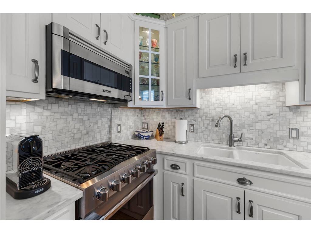 2017 Girard Avenue S Minneapolis MN 55405 7020415 image30