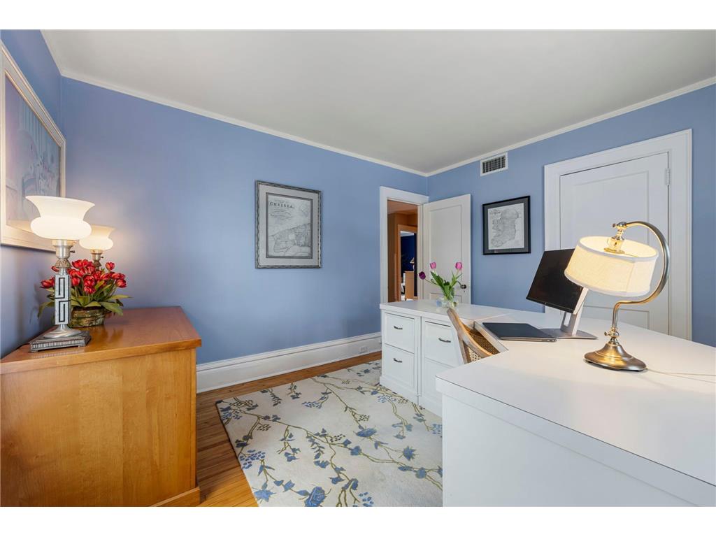 2017 Girard Avenue S Minneapolis MN 55405 7020415 image49