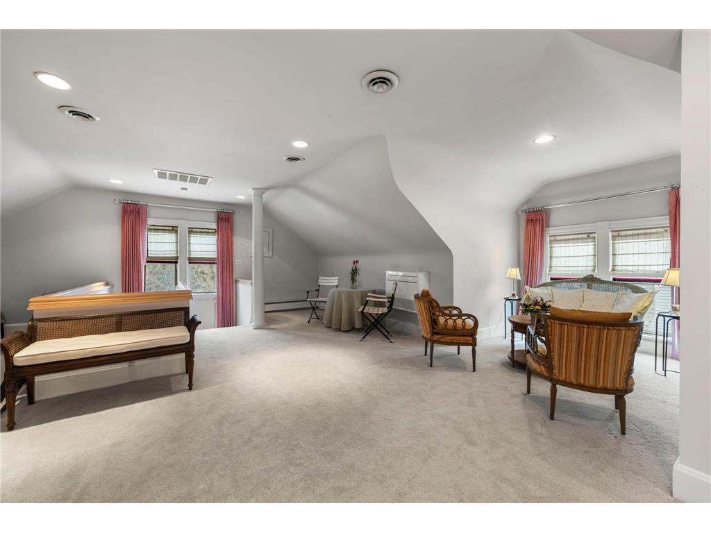 2017 Girard Avenue S Minneapolis MN 55405 7020415 image58