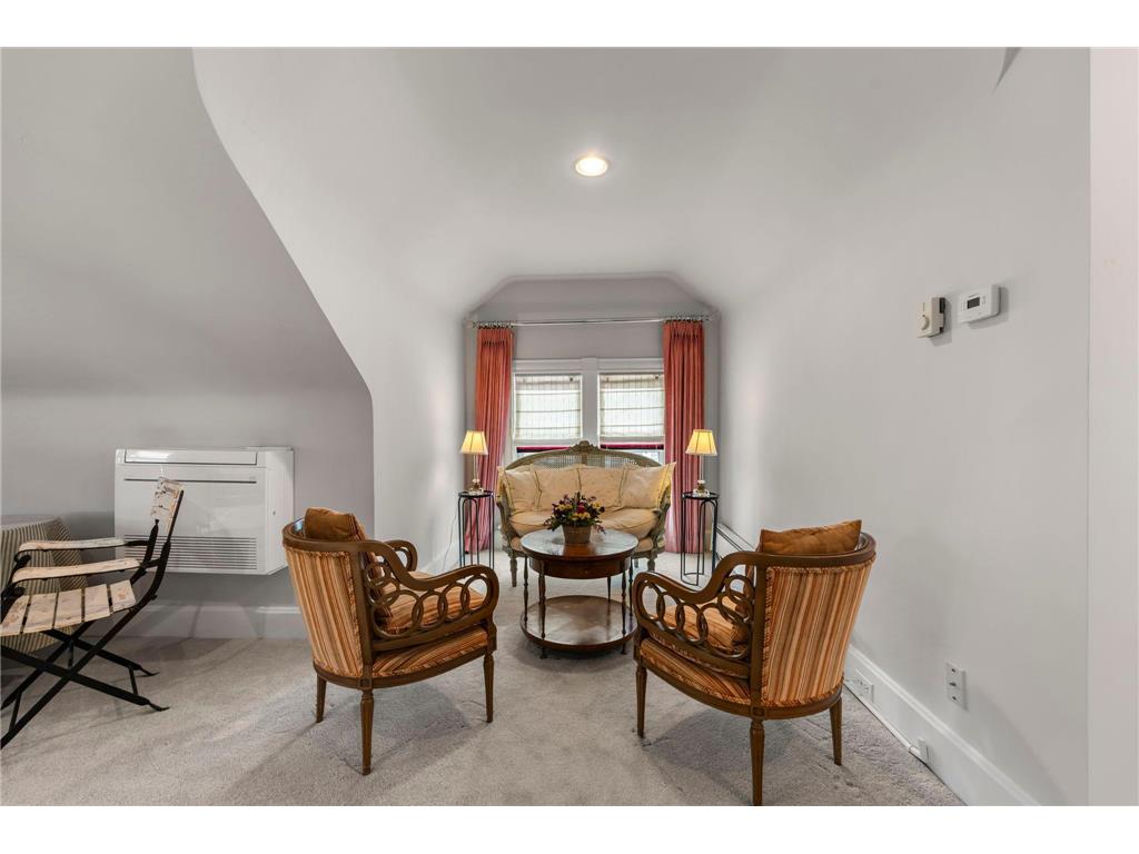 2017 Girard Avenue S Minneapolis MN 55405 7020415 image59