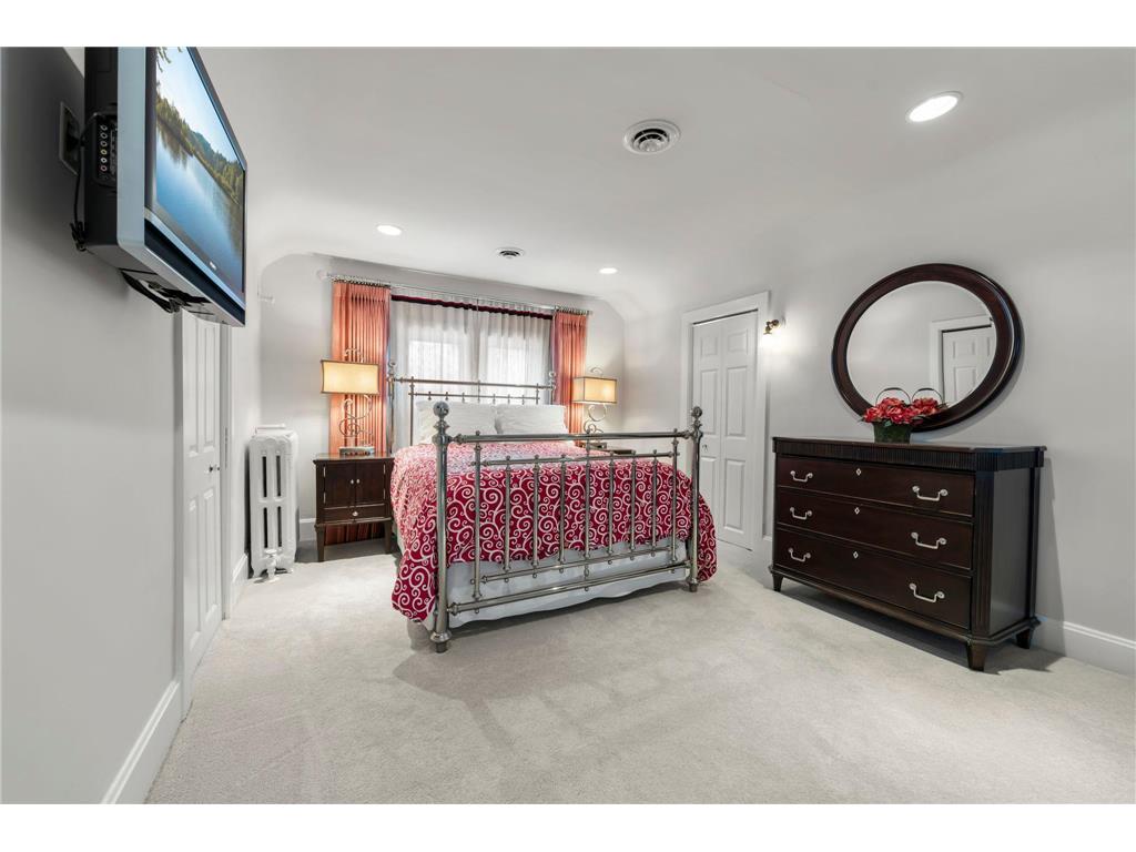 2017 Girard Avenue S Minneapolis MN 55405 7020415 image61