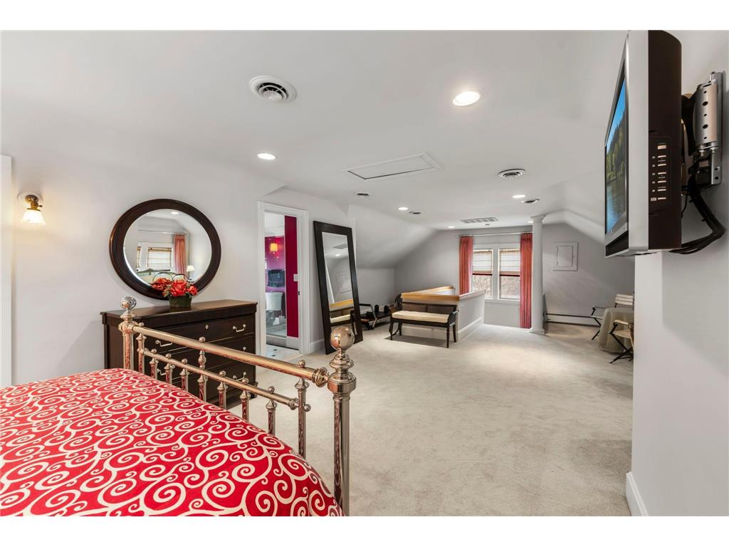 2017 Girard Avenue S Minneapolis MN 55405 7020415 image63