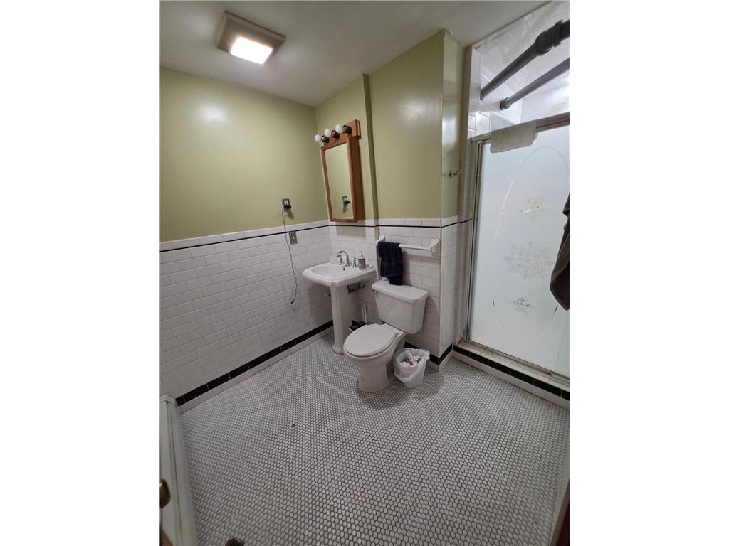 2017 Grand Avenue S Minneapolis MN 55405 7069318 image43