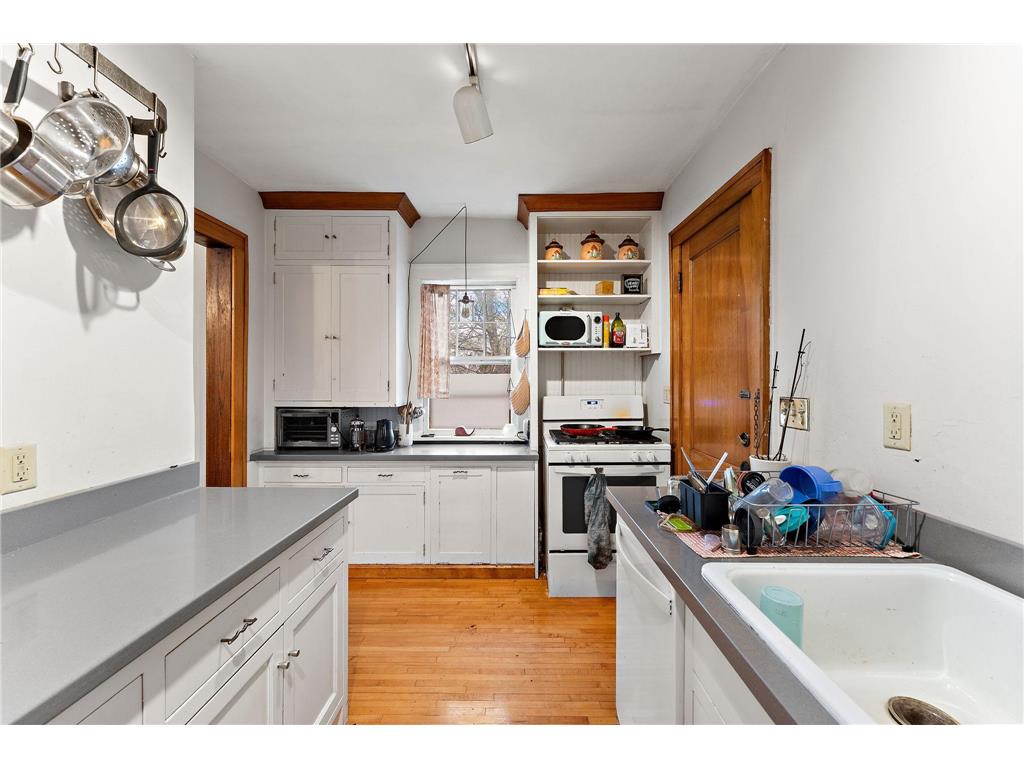 2017 Laurel Avenue Saint Paul MN 55104 7077559 image15