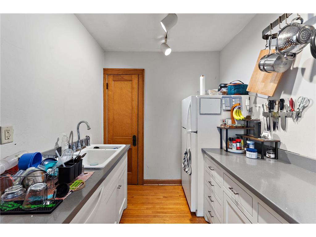 2017 Laurel Avenue Saint Paul MN 55104 7077559 image16