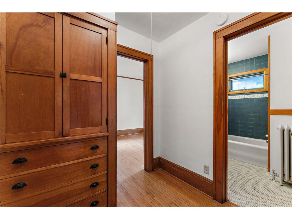 2017 Laurel Avenue Saint Paul MN 55104 7077559 image33