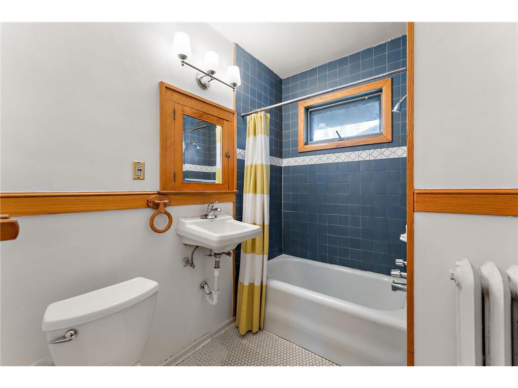 2017 Laurel Avenue Saint Paul MN 55104 7077559 image34